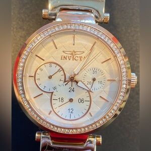 Women’s Invicta Angels collection watch, like new, Divine Messengers of Time